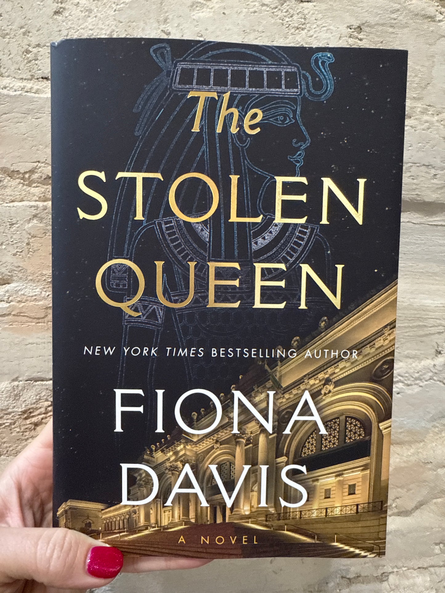 The Stolen Queen by Fiona Davis