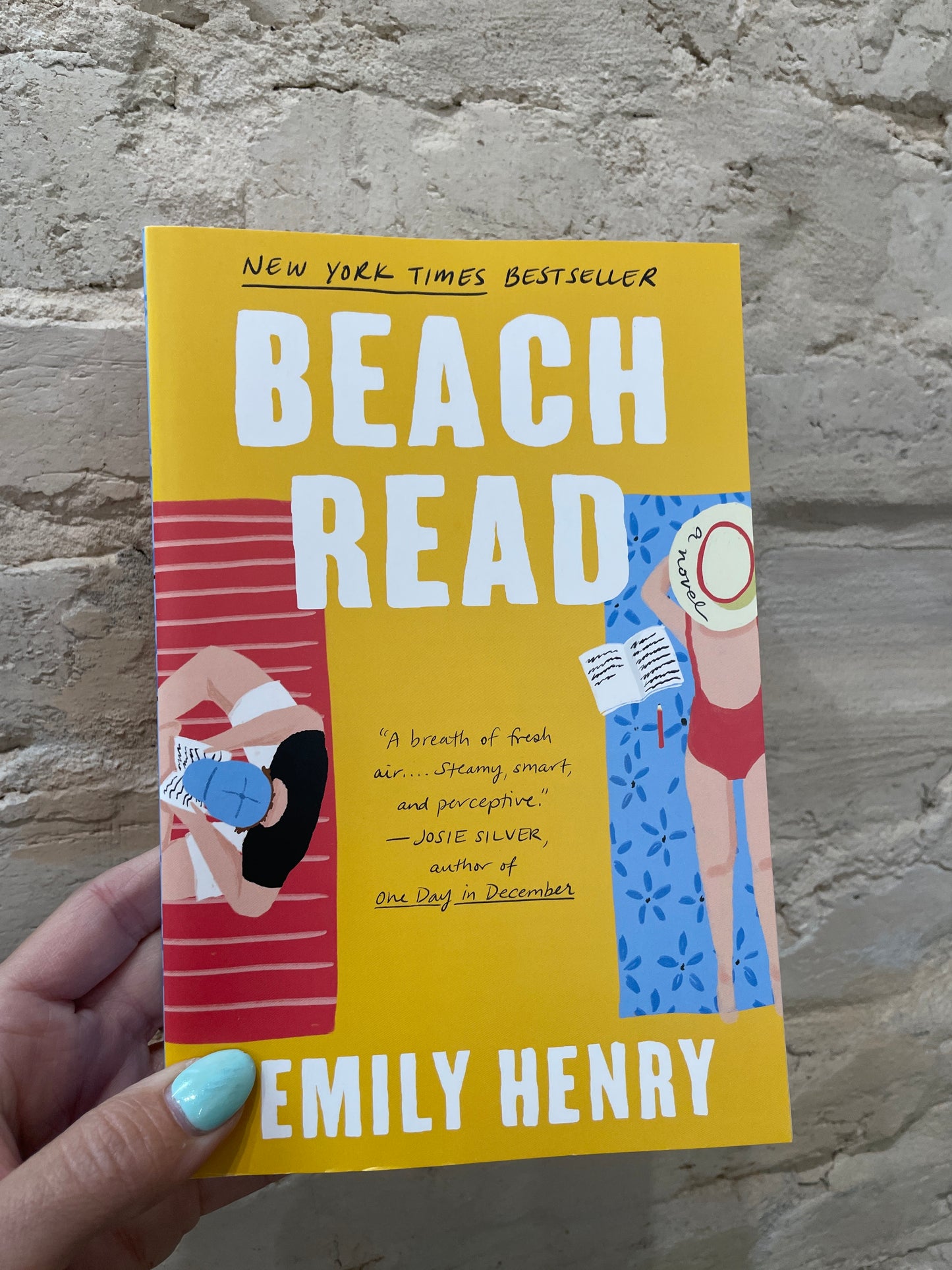 Beach Read by Emily Henry