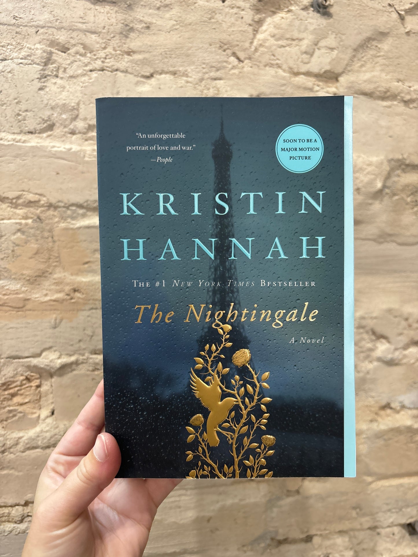 The Nightingale by Kristin Hannah
